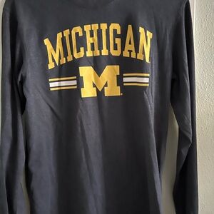 Colosseum Black and Gold Long Sleeve Tee